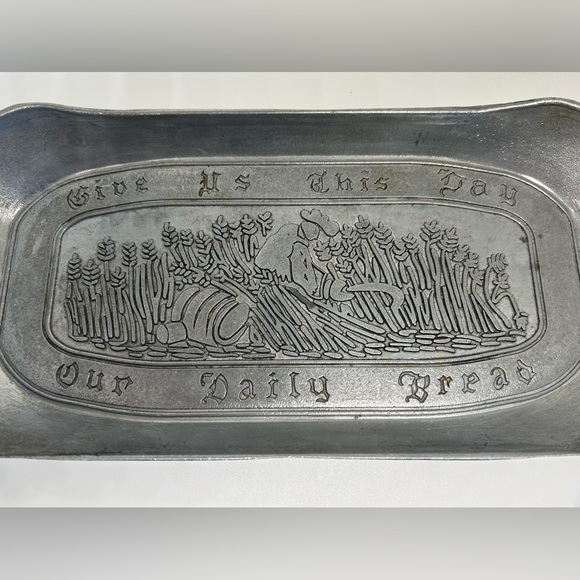 VTG Give Us This Day Our Daily Bread Metal Bread Tray Dish - Picture 3 of 7